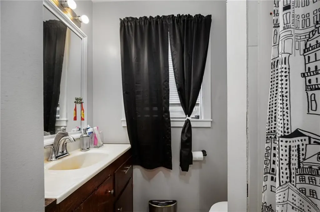14 Radcliffe Avenue Providence RI 02908