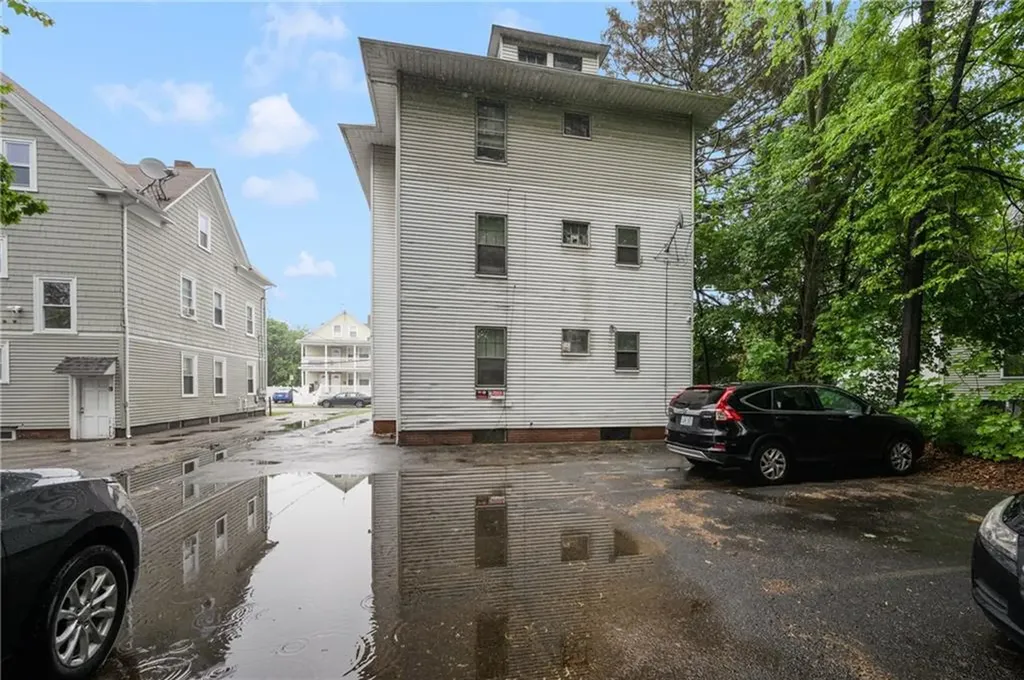 14 Radcliffe Avenue Providence RI 02908