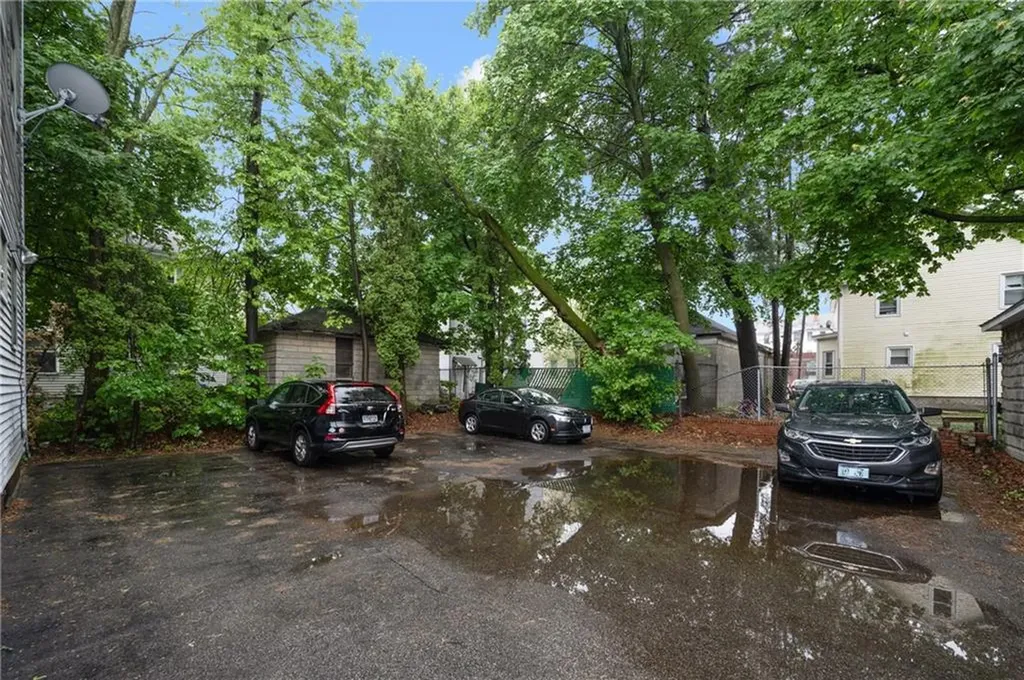14 Radcliffe Avenue Providence RI 02908