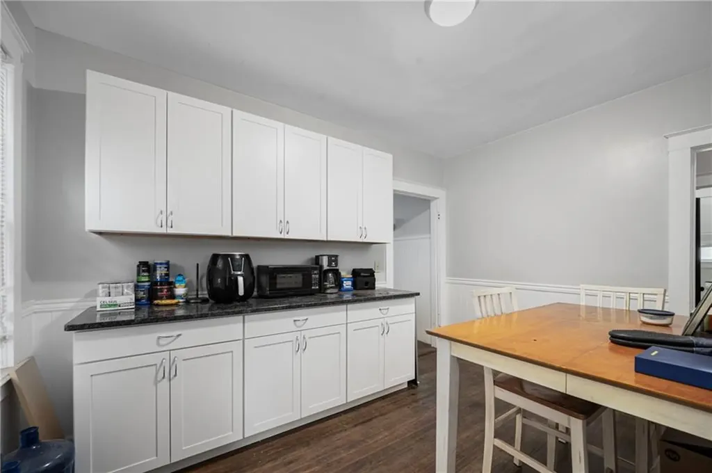 14 Radcliffe Avenue Providence RI 02908