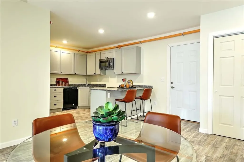 327 Pine Street Pawtucket RI 02860