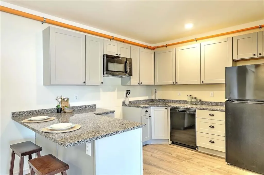 327 Pine Street Pawtucket RI 02860