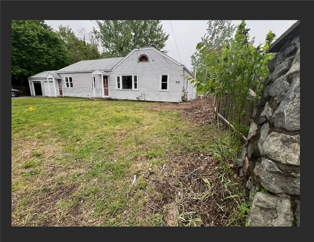 1008 Toll Gate Road Warwick RI 02886