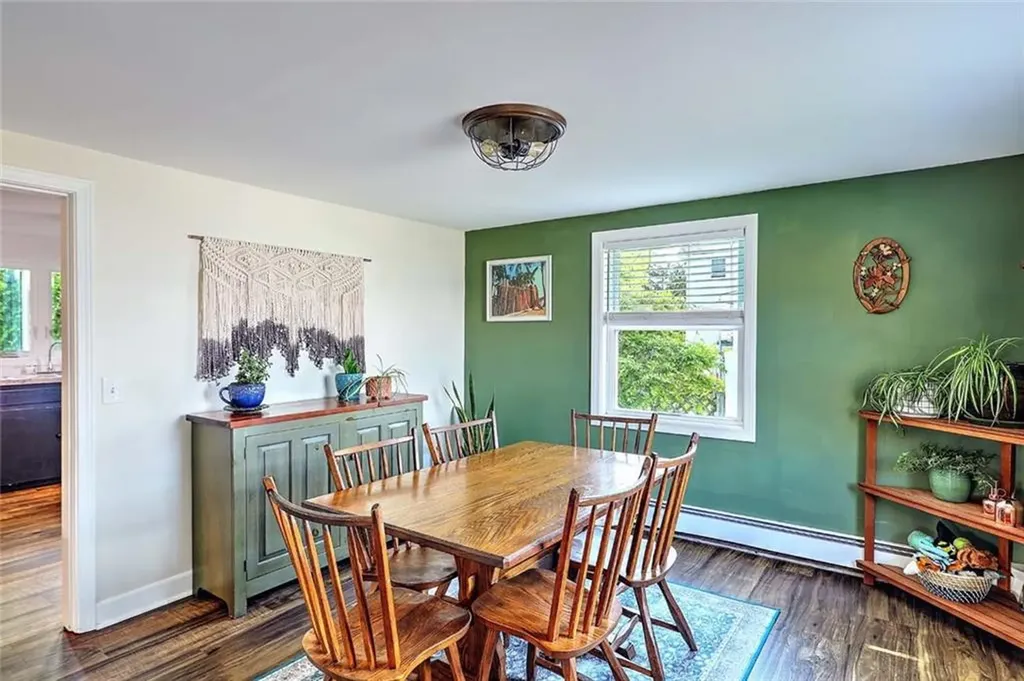 70 Boyce Avenue Barrington RI 02806