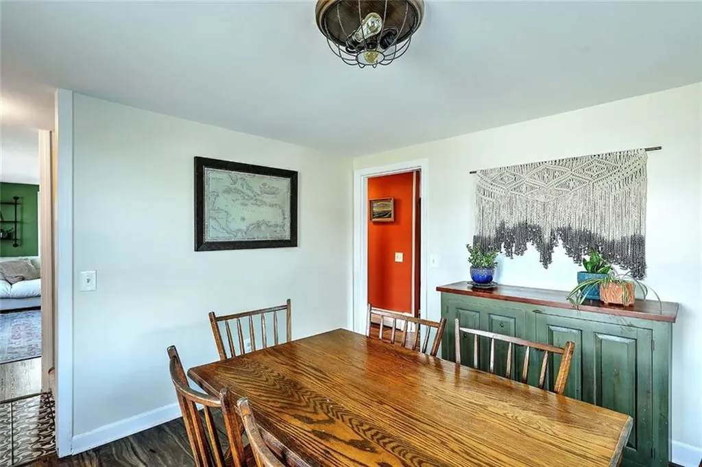 70 Boyce Avenue Barrington RI 02806