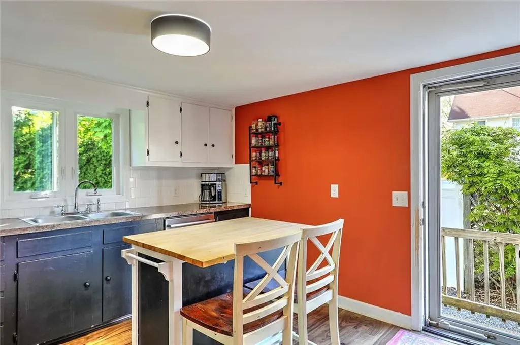 70 Boyce Avenue Barrington RI 02806