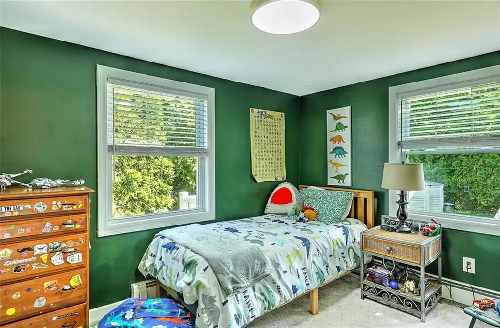 70 Boyce Avenue Barrington RI 02806