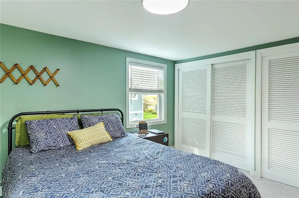 70 Boyce Avenue Barrington RI 02806