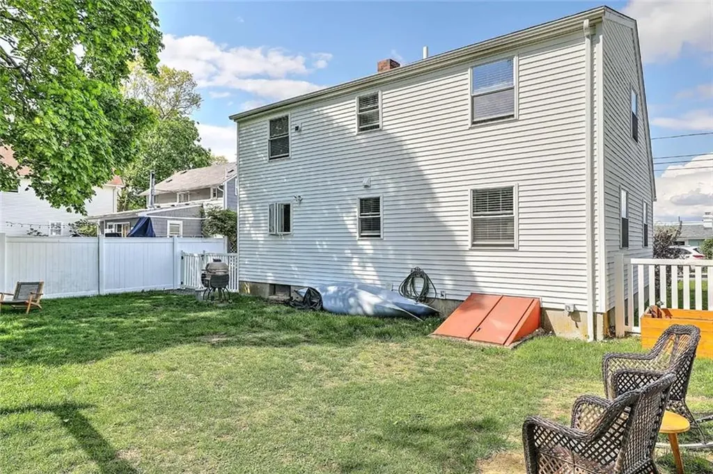 70 Boyce Avenue Barrington RI 02806