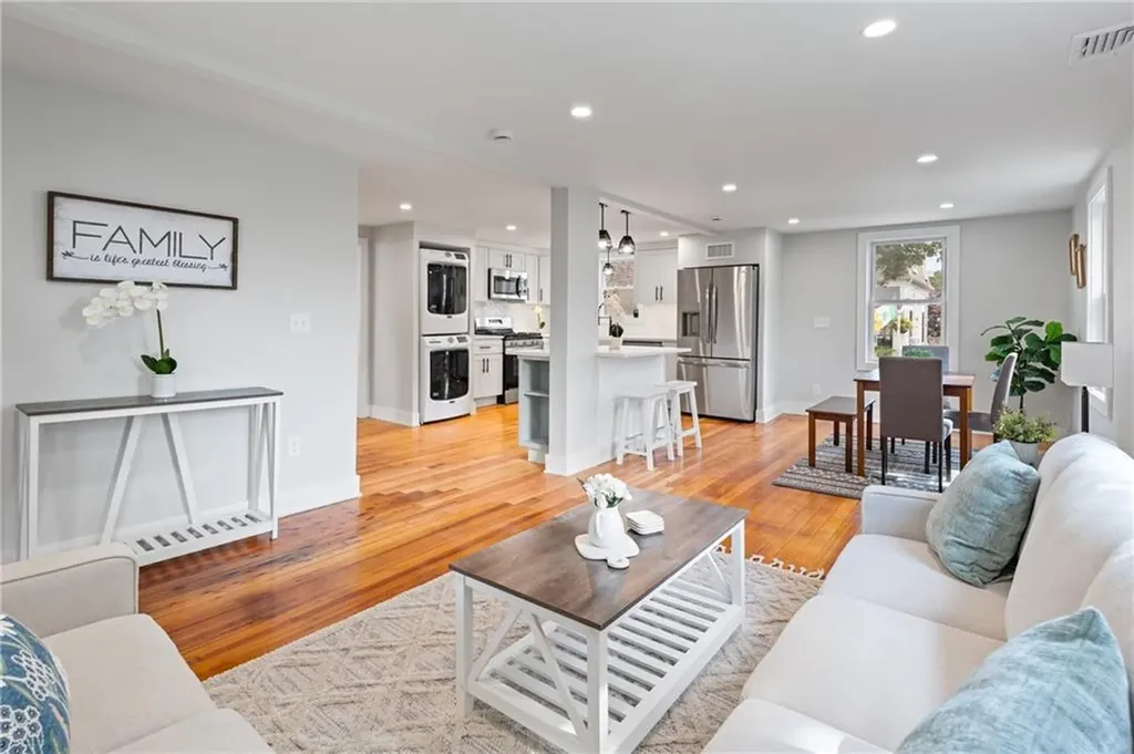 13 Carey Street Newport RI 02840