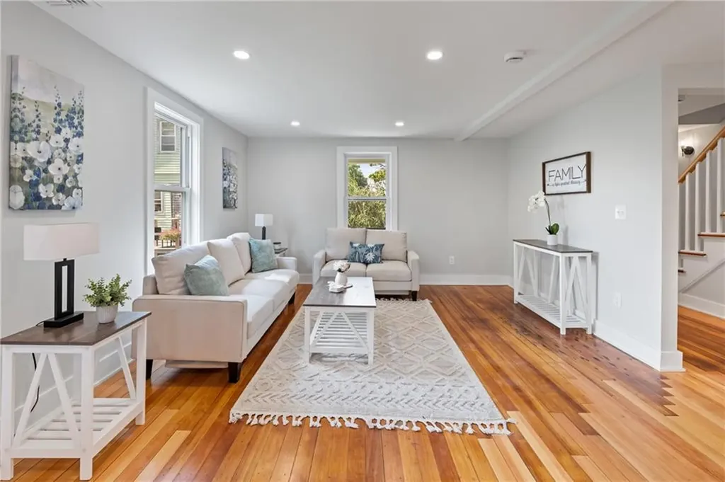 13 Carey Street Newport RI 02840