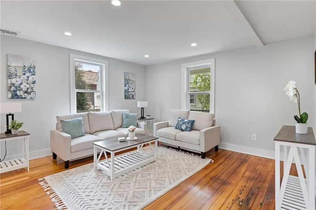 13 Carey Street Newport RI 02840