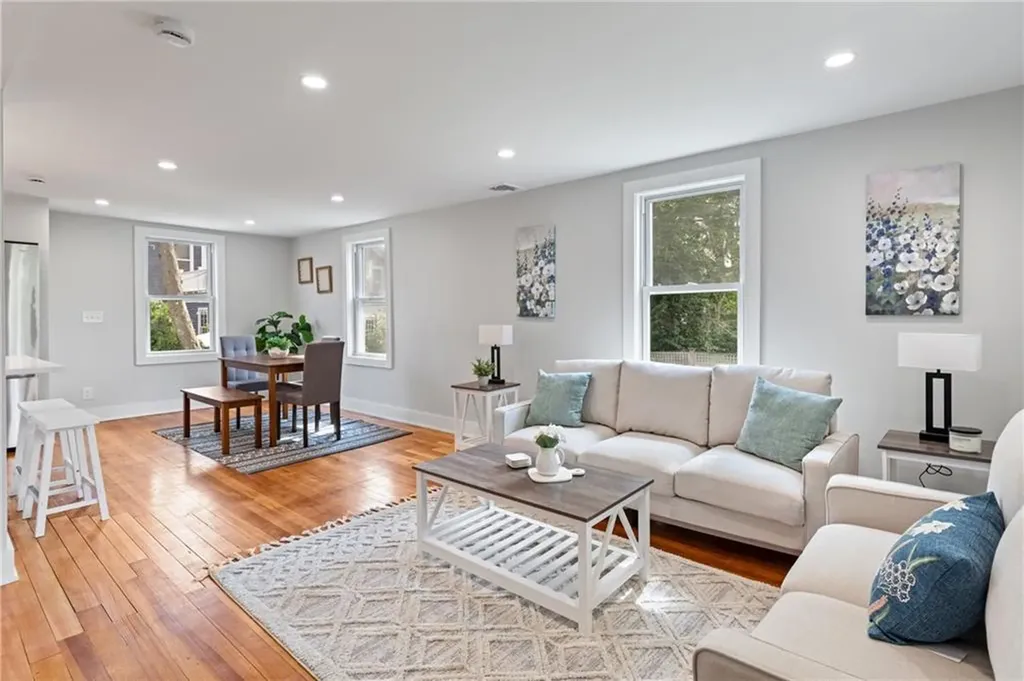 13 Carey Street Newport RI 02840