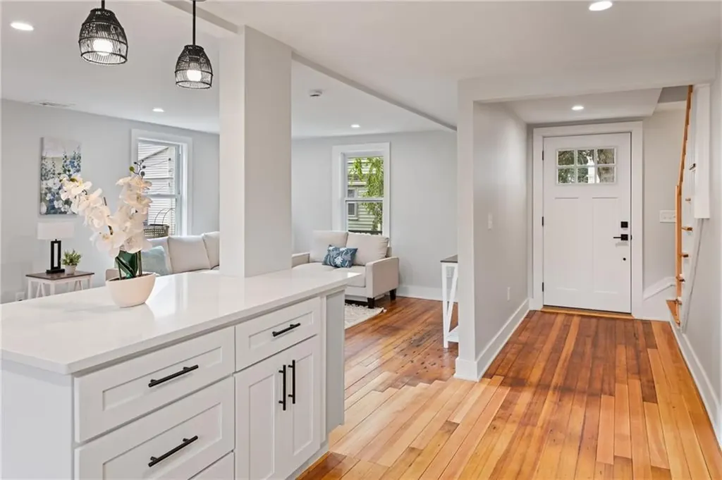 13 Carey Street Newport RI 02840