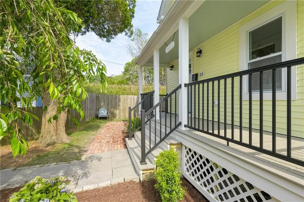 13 Carey Street Newport RI 02840