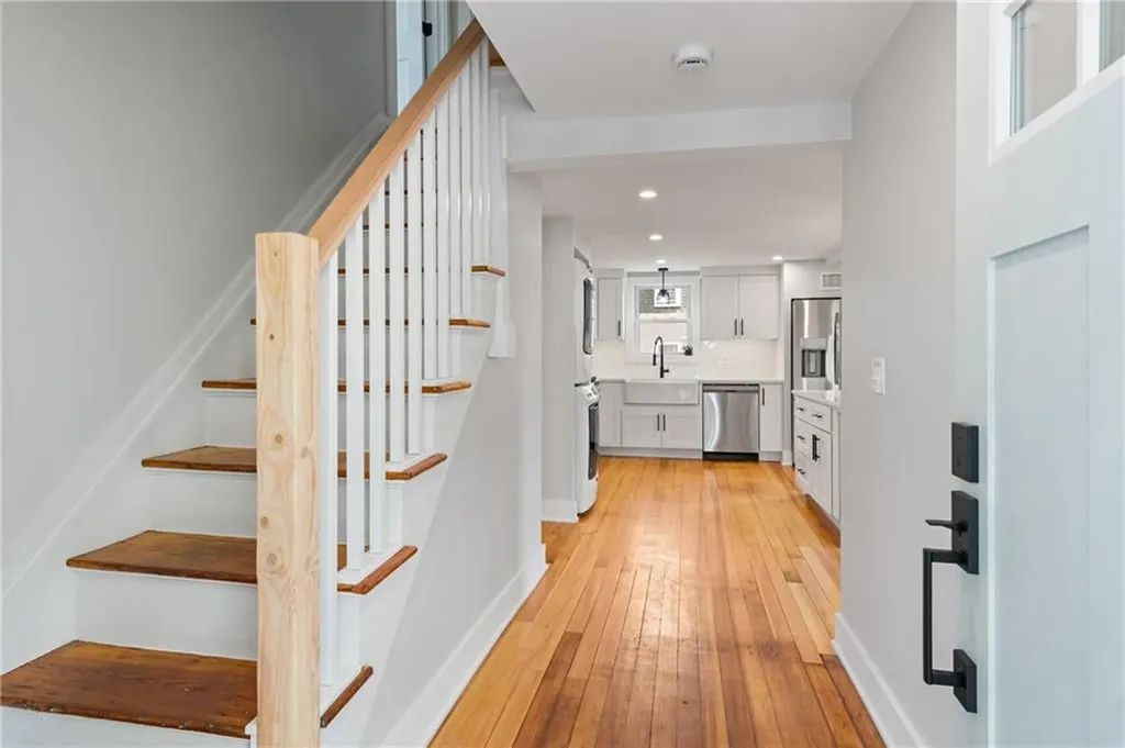 13 Carey Street Newport RI 02840