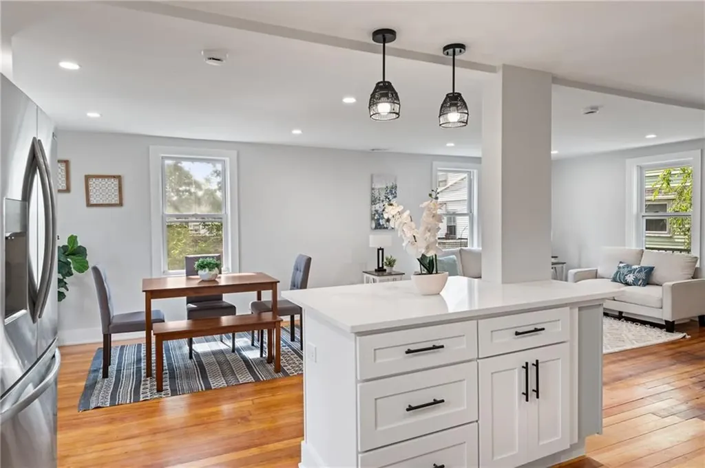 13 Carey Street Newport RI 02840