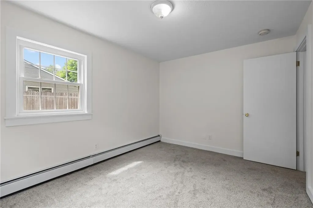 12 Vineland Drive Barrington RI 02806