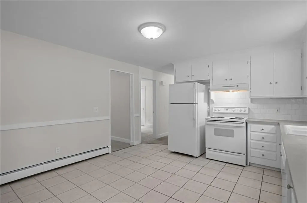 12 Vineland Drive Barrington RI 02806
