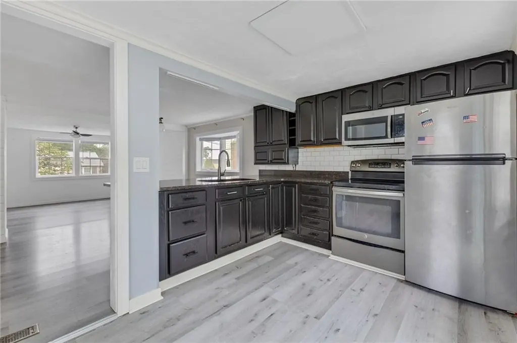 81 Waumsett Avenue Cumberland RI 02864