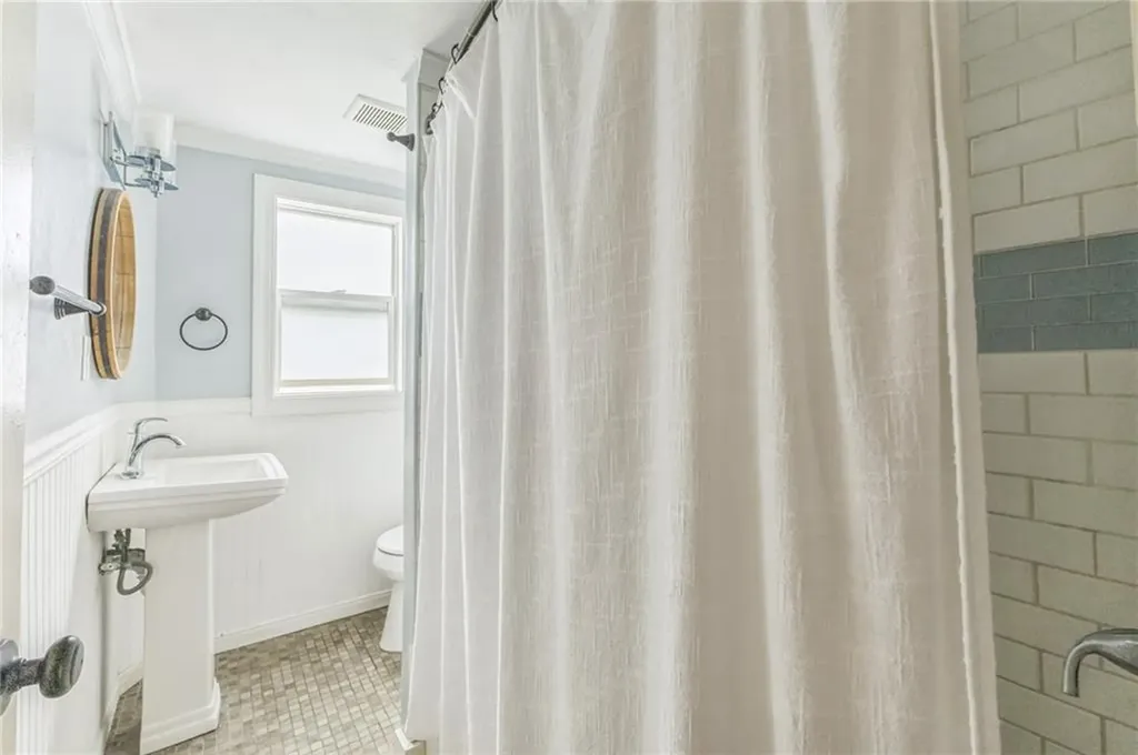 81 Waumsett Avenue Cumberland RI 02864