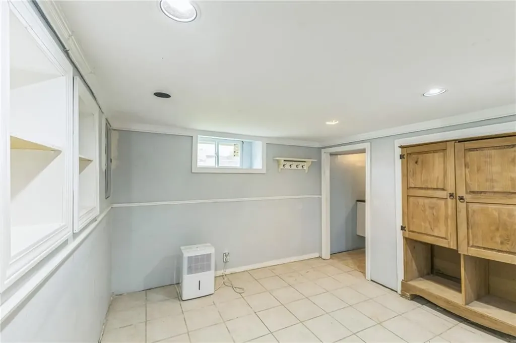 81 Waumsett Avenue Cumberland RI 02864