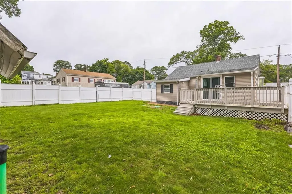 81 Waumsett Avenue Cumberland RI 02864