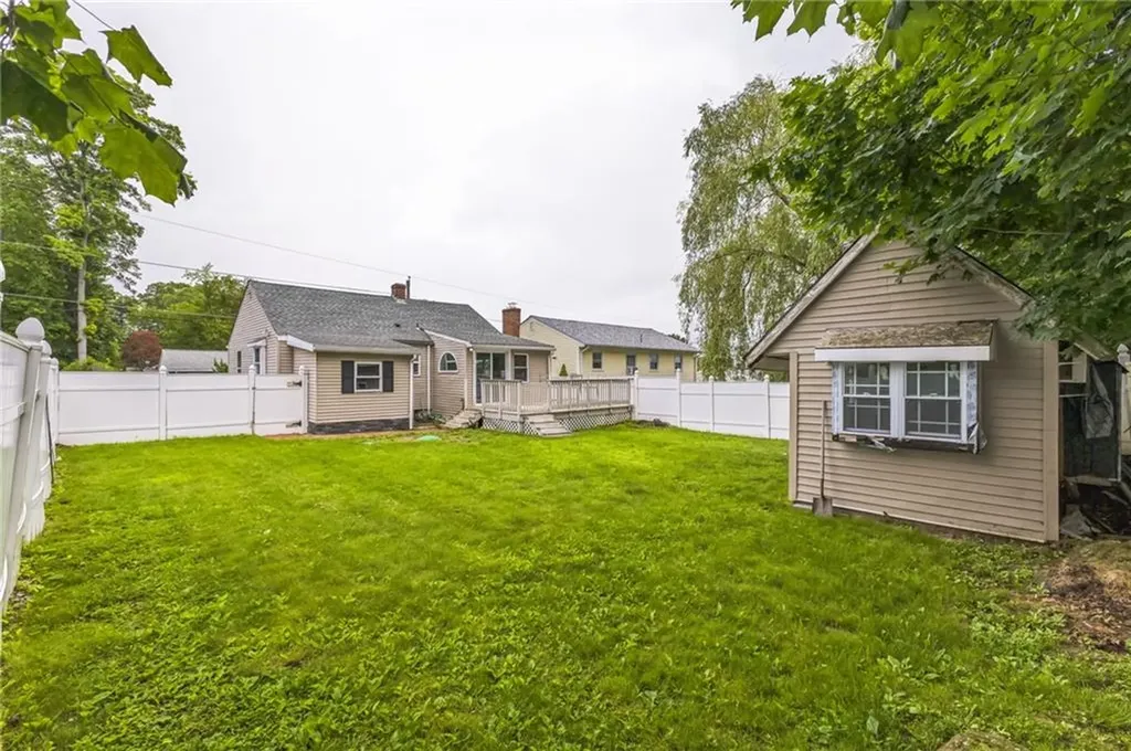 81 Waumsett Avenue Cumberland RI 02864