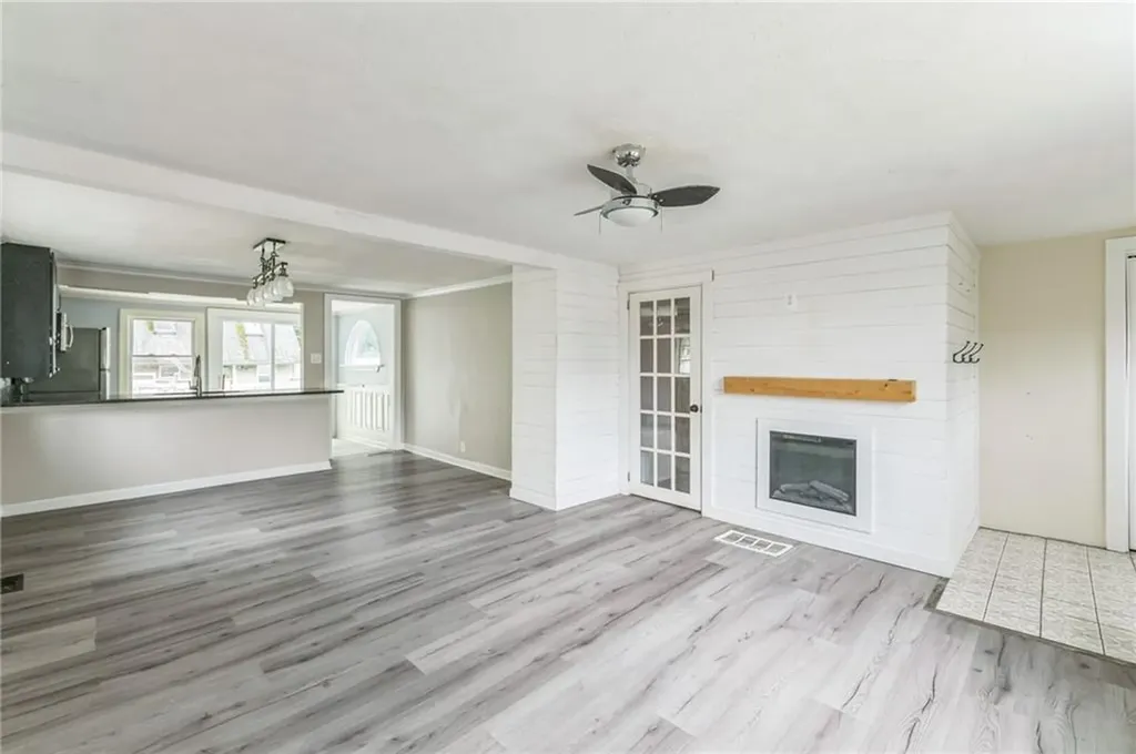 81 Waumsett Avenue Cumberland RI 02864