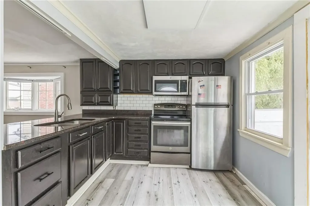 81 Waumsett Avenue Cumberland RI 02864