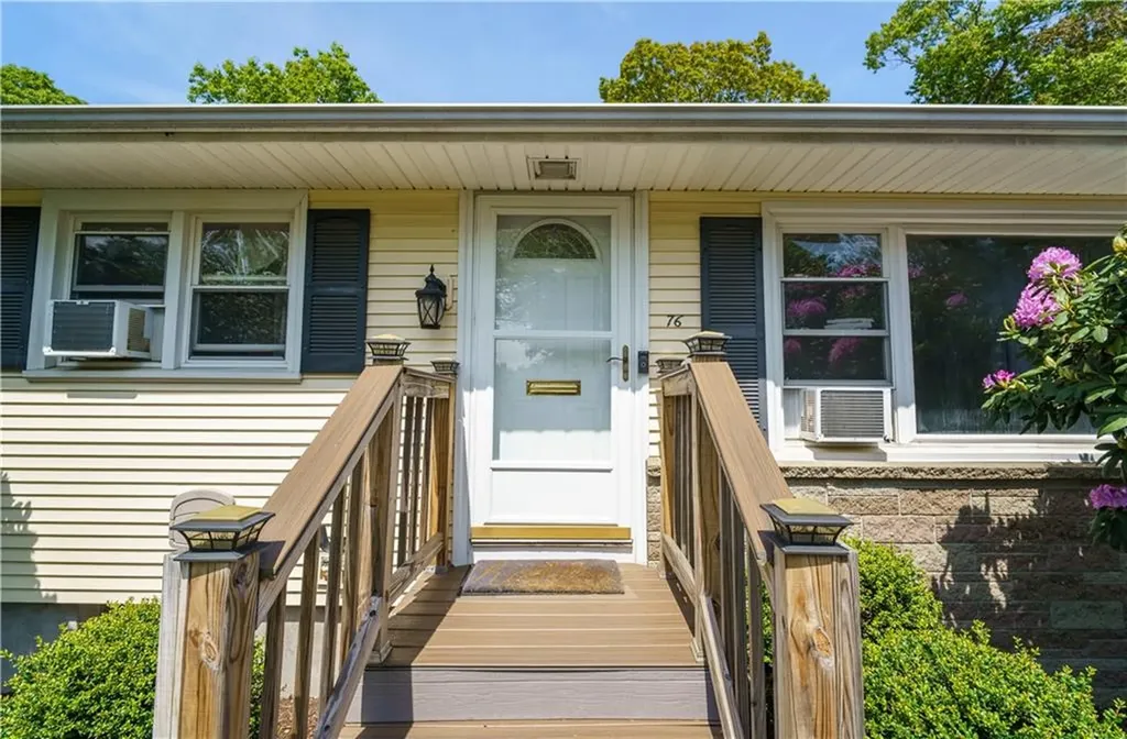 76 Peabody Drive Warwick RI 02889