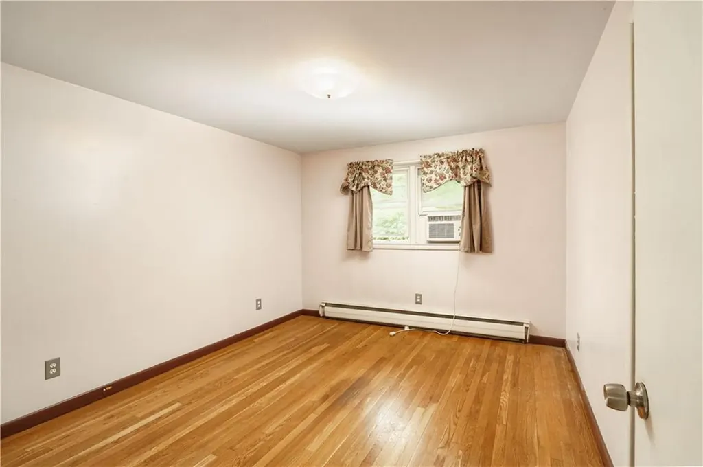 76 Peabody Drive Warwick RI 02889
