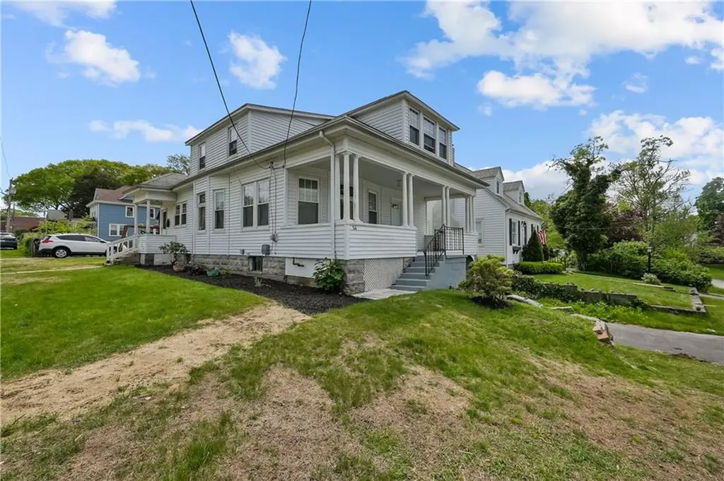 54 Delway Road East Providence RI 02914