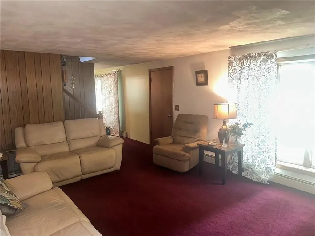 14 Chester Avenue Warwick RI 02889