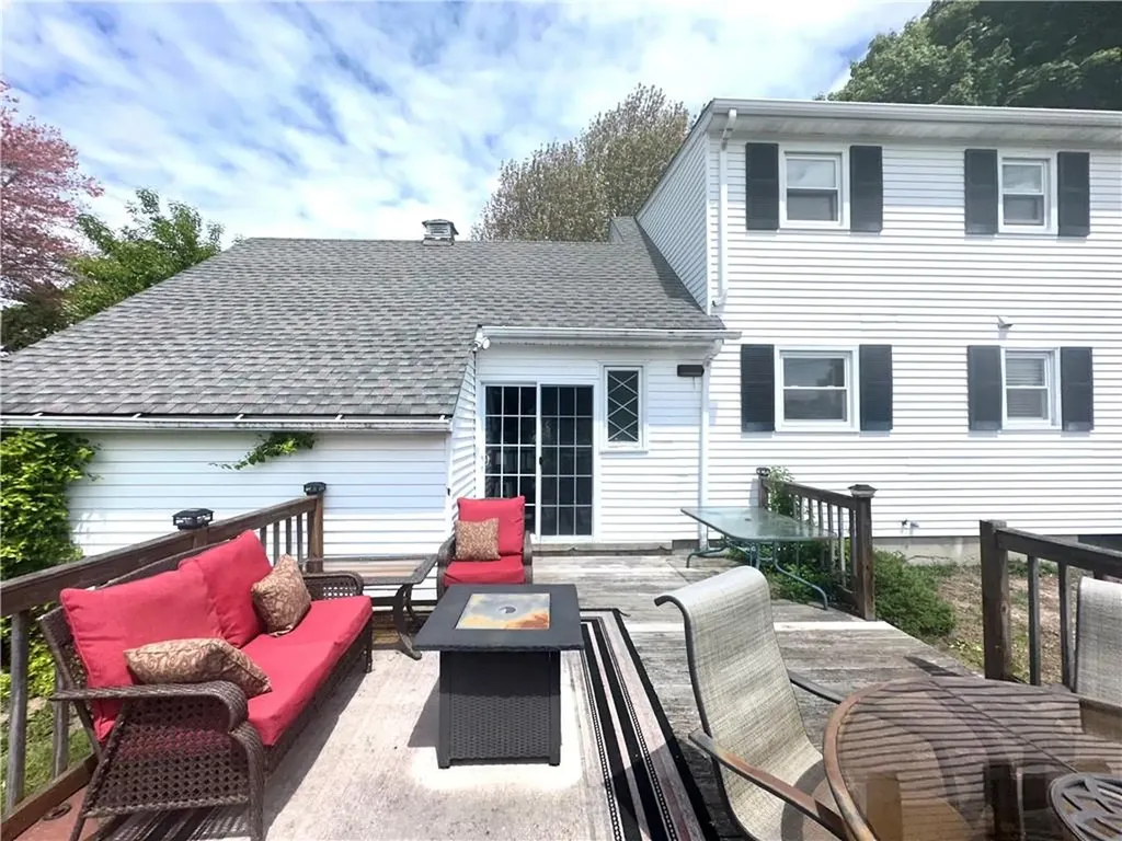 14 Chester Avenue Warwick RI 02889