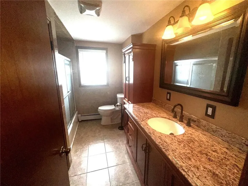 14 Chester Avenue Warwick RI 02889