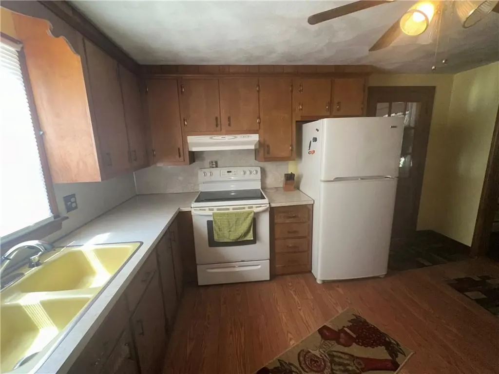 14 Chester Avenue Warwick RI 02889