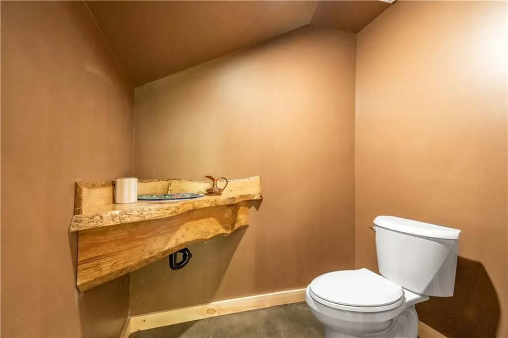 190 Perry Hill Road Coventry RI 02816