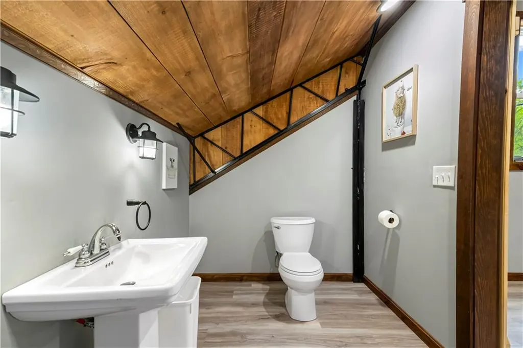 190 Perry Hill Road Coventry RI 02816