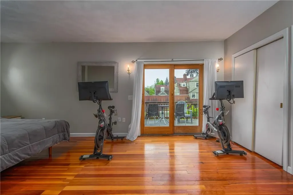 134 Arnold Avenue Cranston RI 02905