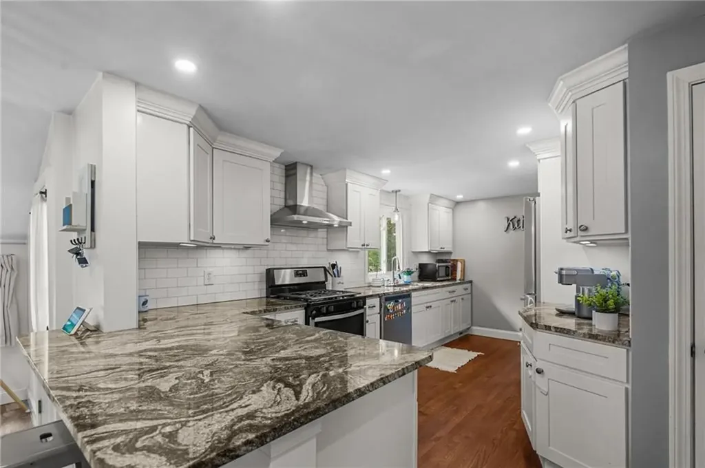10 Bigelow Road Johnston RI 02919