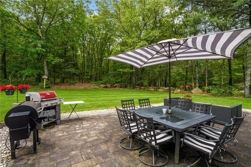 10 Bigelow Road Johnston RI 02919