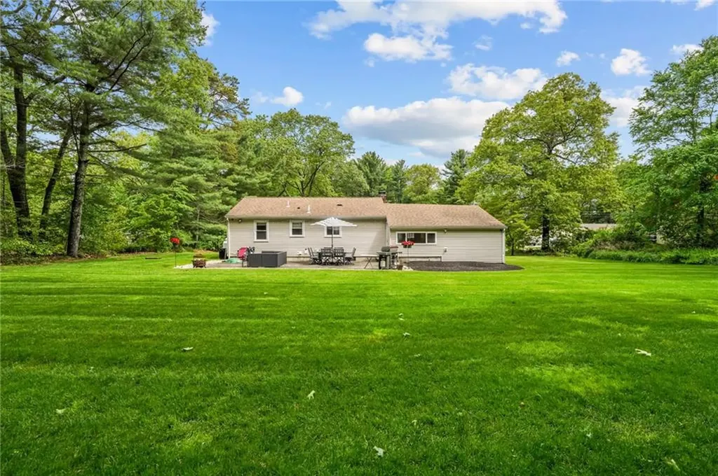 10 Bigelow Road Johnston RI 02919