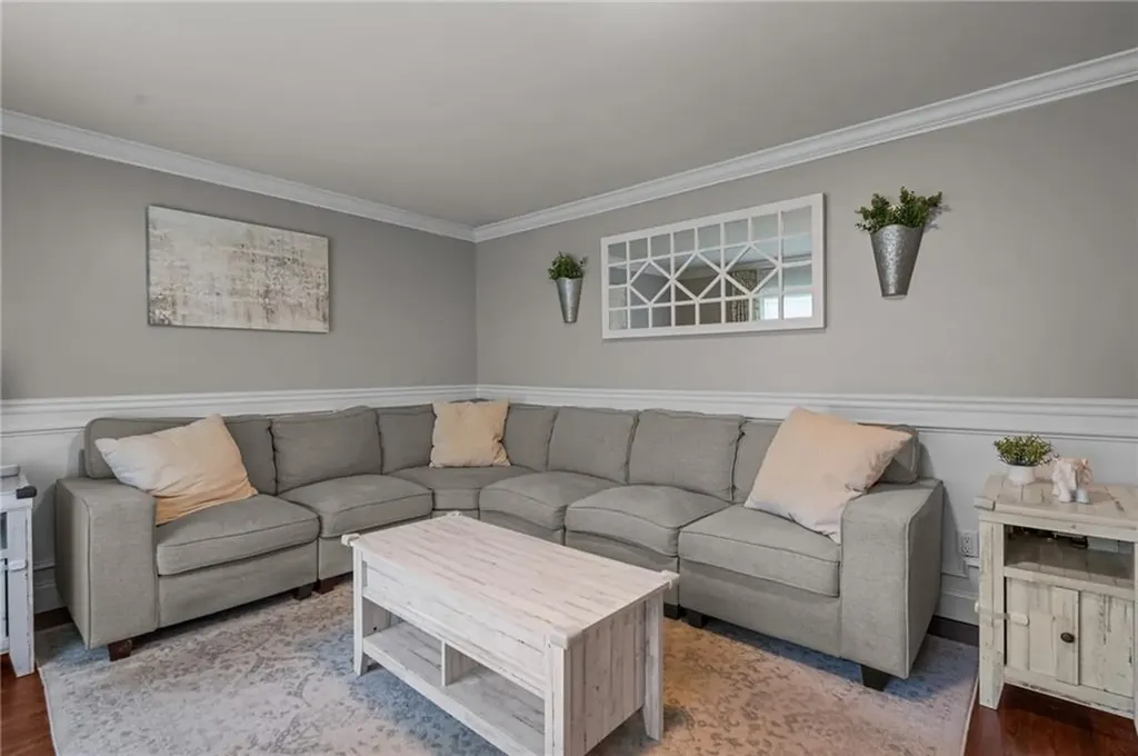 10 Bigelow Road Johnston RI 02919