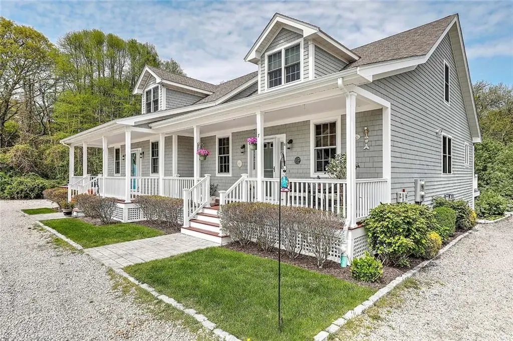 1346 Main Road Westport MA 02790