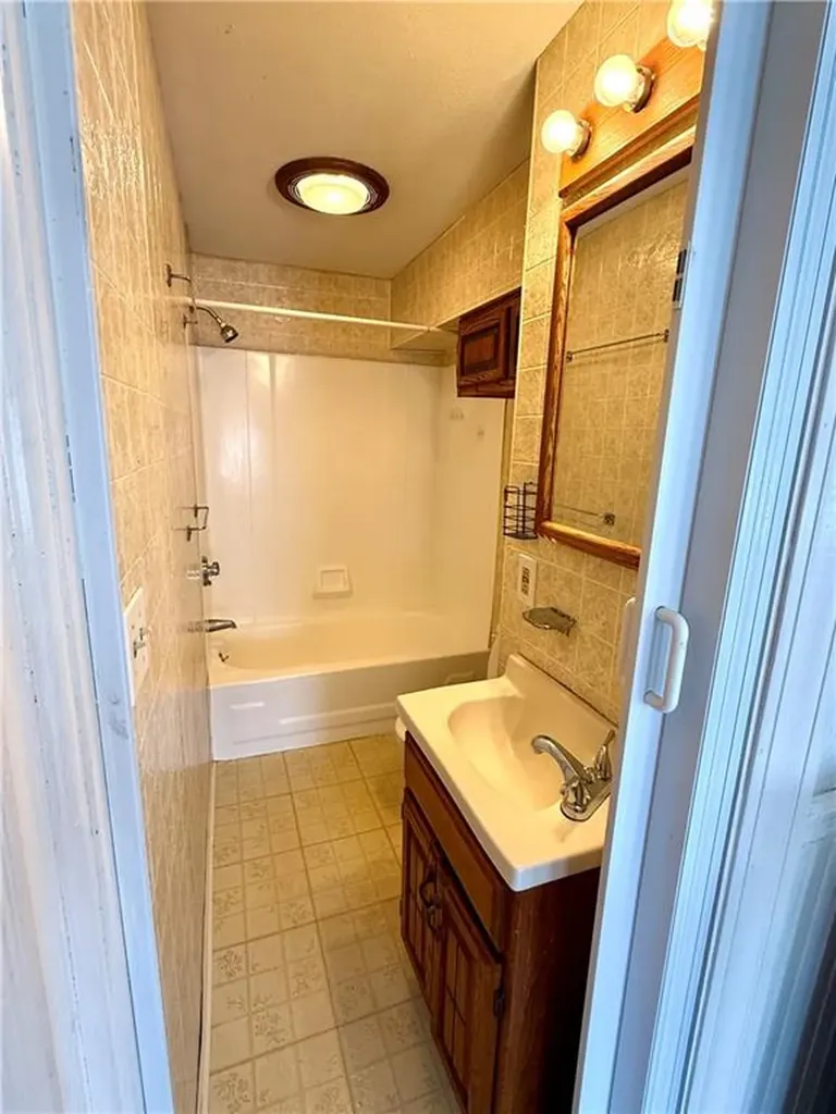232 234 Sterry Street Pawtucket RI 02860