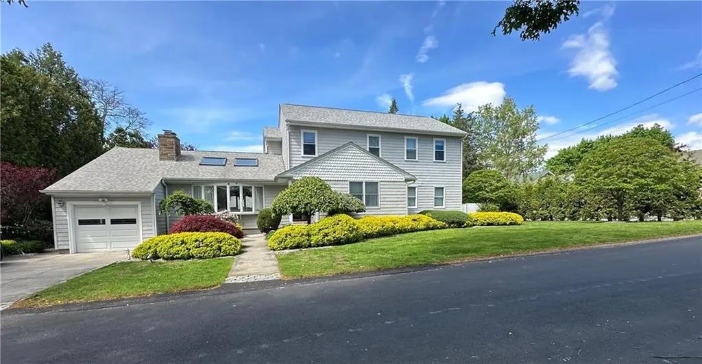 12 Monte Carmele Street North Providence RI 02904