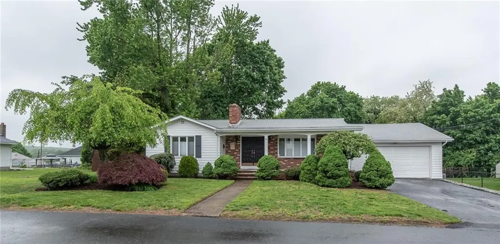 36 Loomis Street Cranston RI 02920