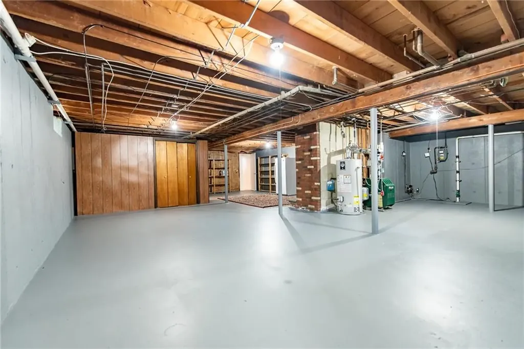 36 Loomis Street Cranston RI 02920