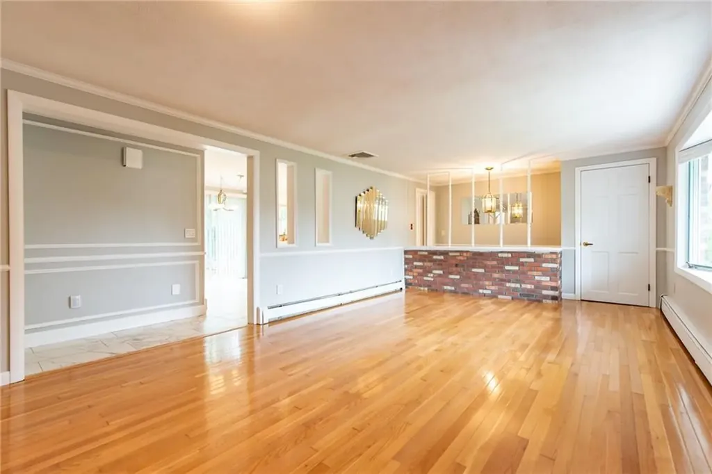 36 Loomis Street Cranston RI 02920